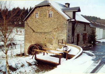 Foto van Moulin de Mabompré<br />Moulin de Vellereux<br />Moulin Wuidart<br />Gai Moulin, Mabompré (Houffalize), Foto: Jean-Paul Vingerhoed | Database Belgische molens