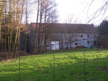 Foto van Moulin d'Ermeton , Ermeton-sur-Biert (Mettet), Foto: Jean-Paul Vingerhoed, Corroy-le-Grand, 21.01.2007 | Database Belgische molens